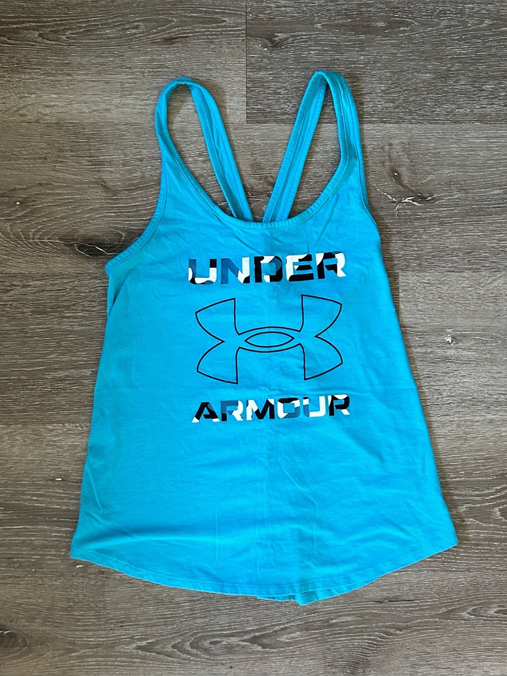 Women’s M Loose Fit Heat Gear Under Armour Athletic Blue Cross Back Tank Top